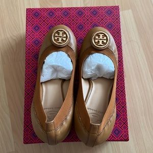 Great condition Tory Burch Wedged